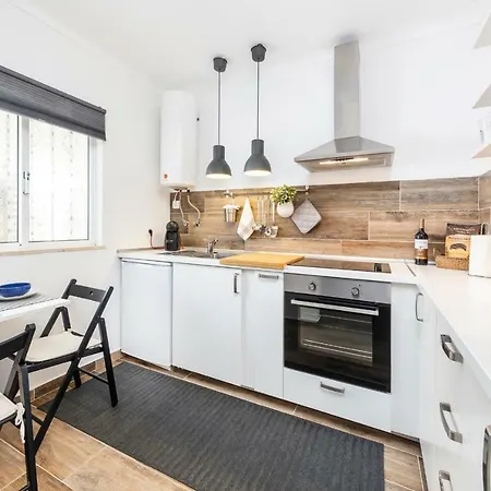 Apartment Modern Pool Apartment, Vilamoura *