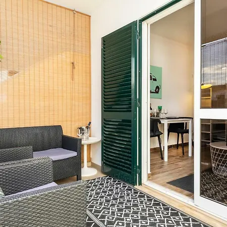 Daire Modern Pool Apartment, Vilamoura Quarteira